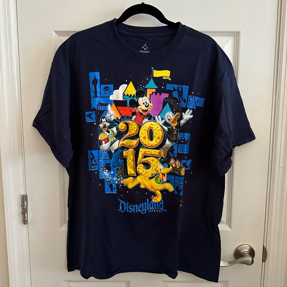 Disneyland 2015 Navy T-Shirt XL